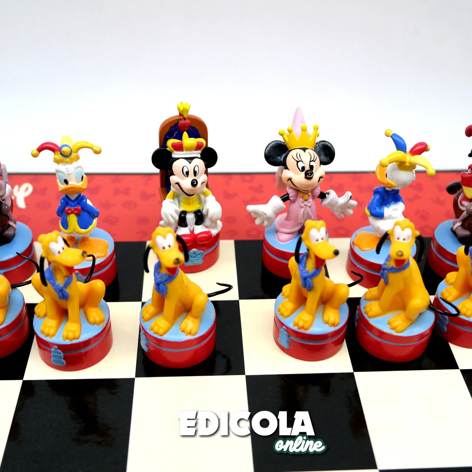 Scatola Giochi Scacchi Scacchiera Personaggi Disney 3D usata pedine Set Completo - Image 3